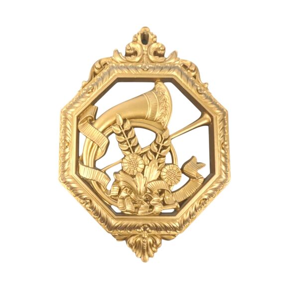 Vintage Homco Musical Instrument Wall Plaques: 1970s Gold Decor, Set of 3 - Picture 4 of 7